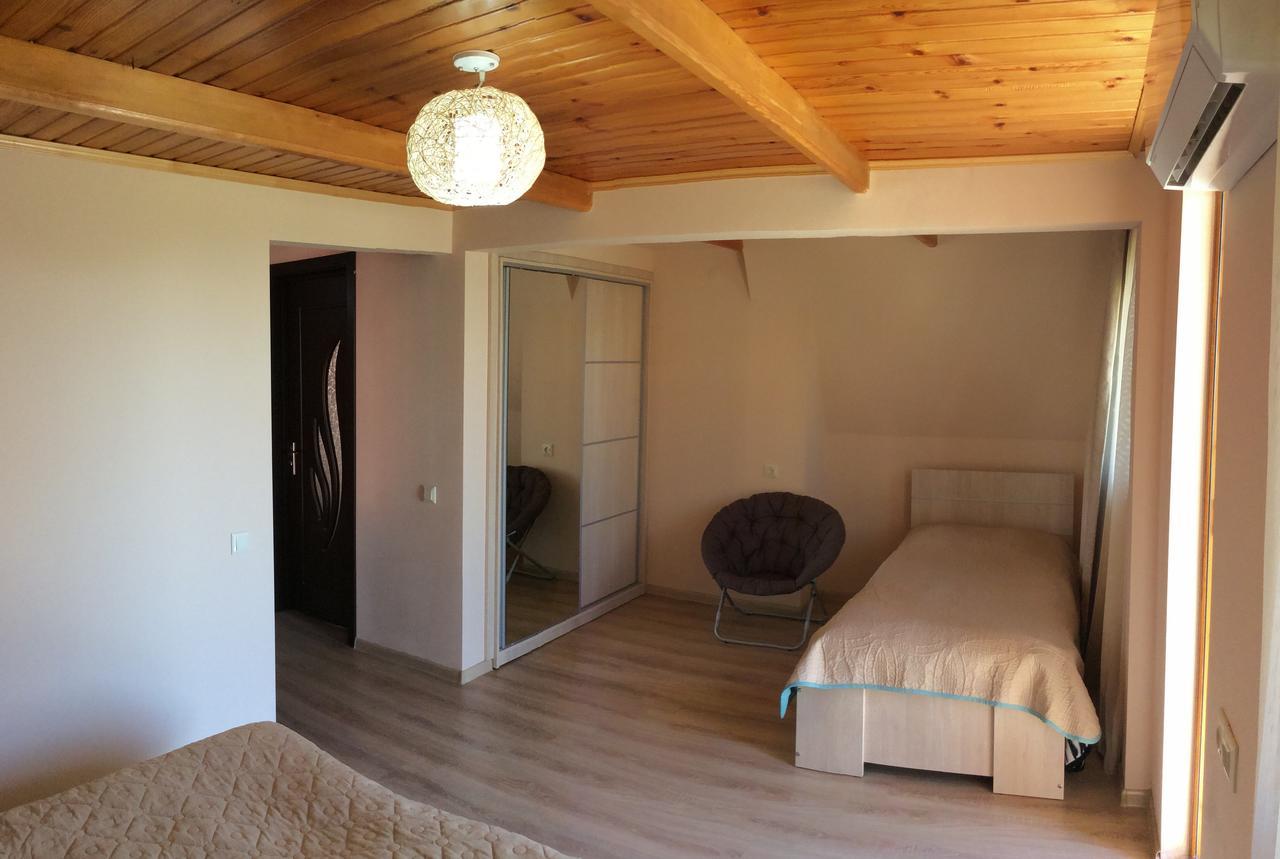 Deluxe Guest House Kvariati Eksteriør billede